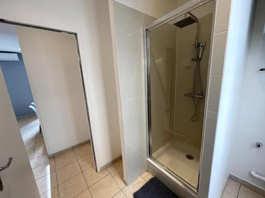 Appartement T2 Pour 3 Personnes Marseille Exteriör bild